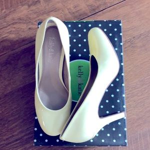 Kelly and Katie sz 7 1/2 butter yellow patent leather